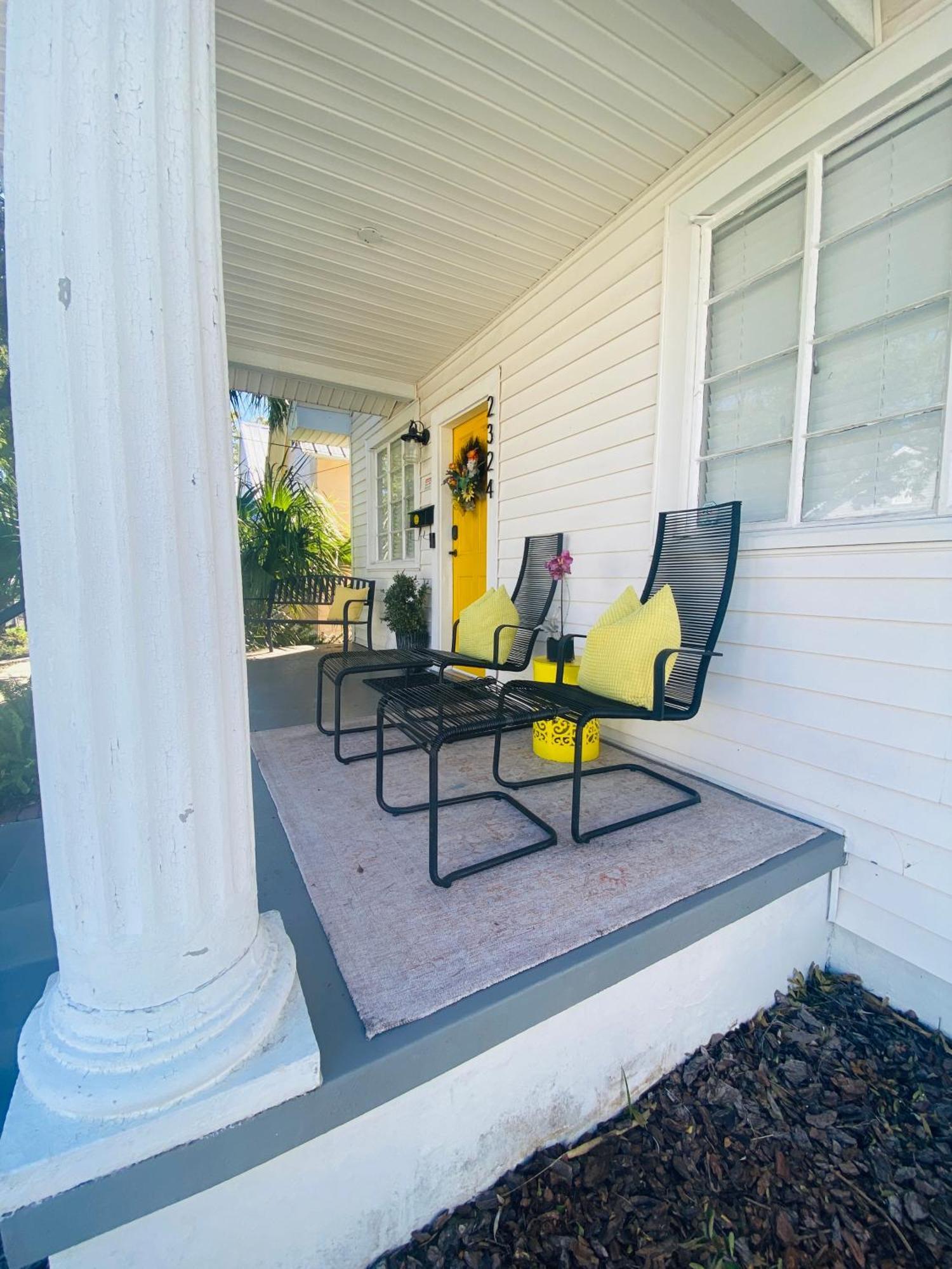 No Ho Yellow Door Bungalow Tampa Ngoại thất bức ảnh